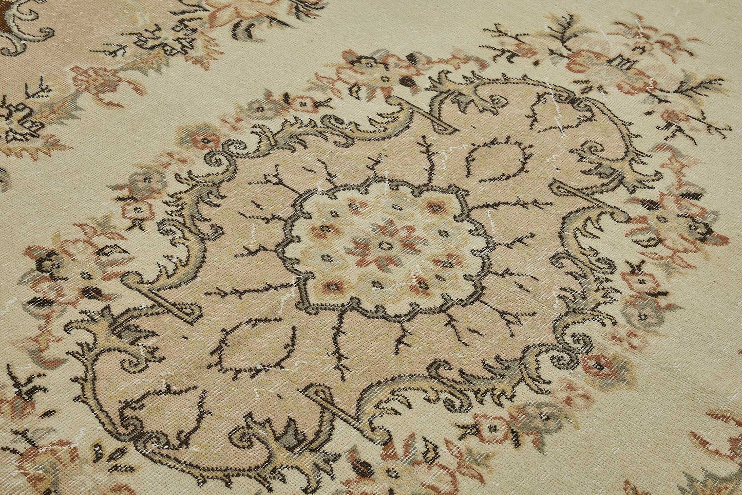 7x10 Hand-Knotted Turkish Vintage Rug - 50806