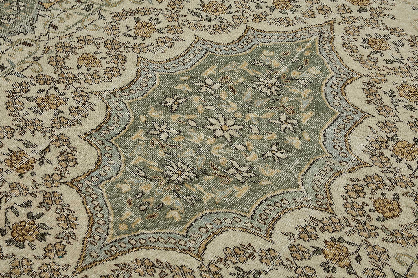 7x10 Hand-Knotted Turkish Vintage Rug - 50810