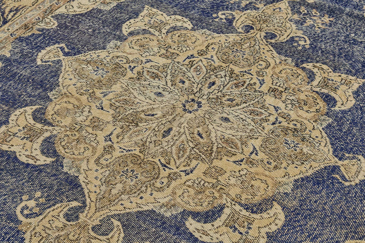 7x11 Hand-Knotted Turkish Vintage Rug - 50812
