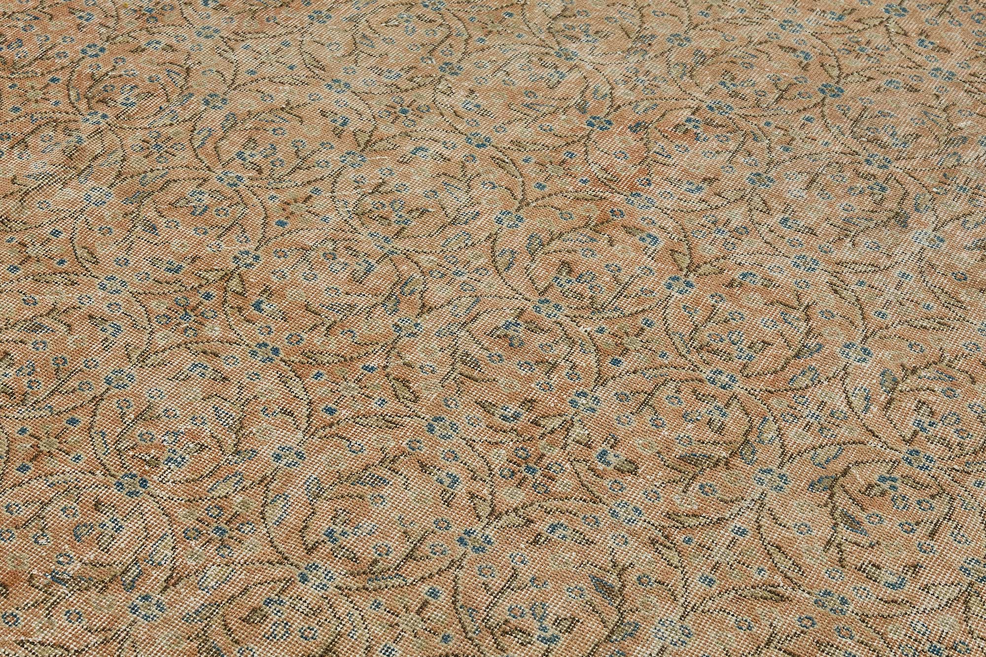 7x10 Hand-Knotted Turkish Vintage Rug - 50839