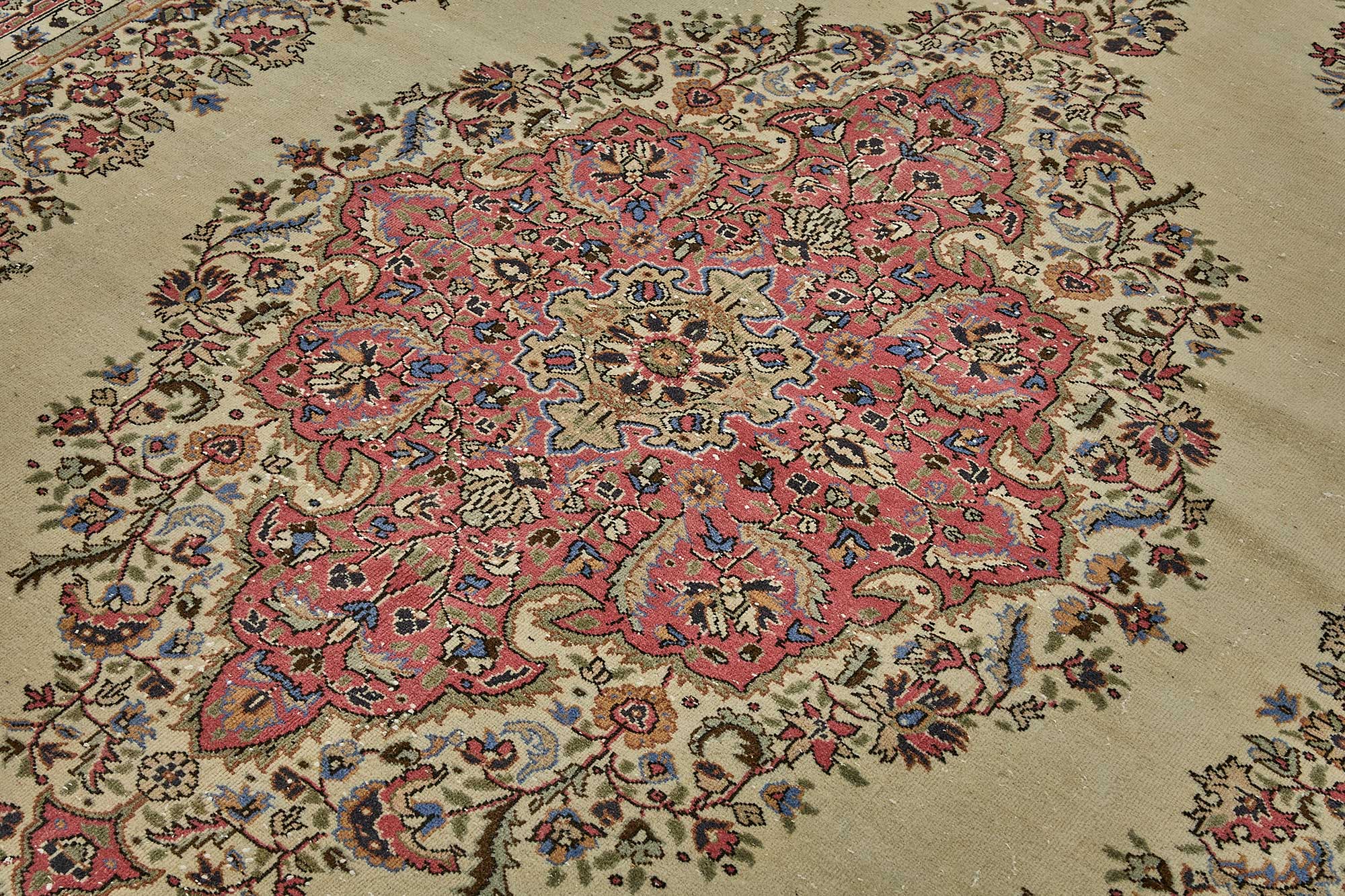 7x10 Hand-Knotted Turkish Vintage Rug - 50978
