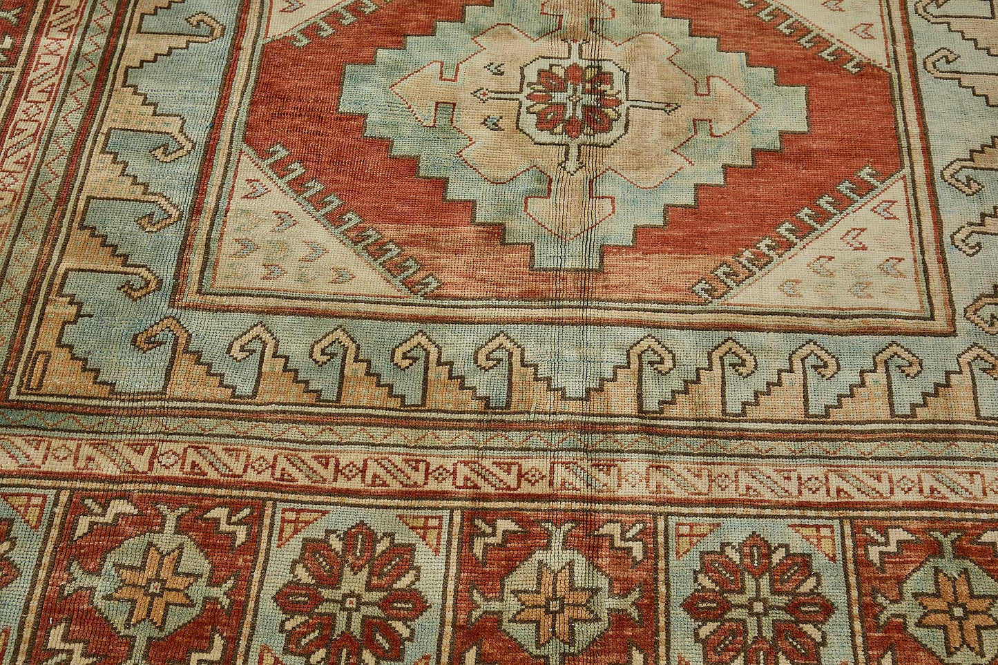 7x10 Hand-Knotted Vintage Rug - 50998