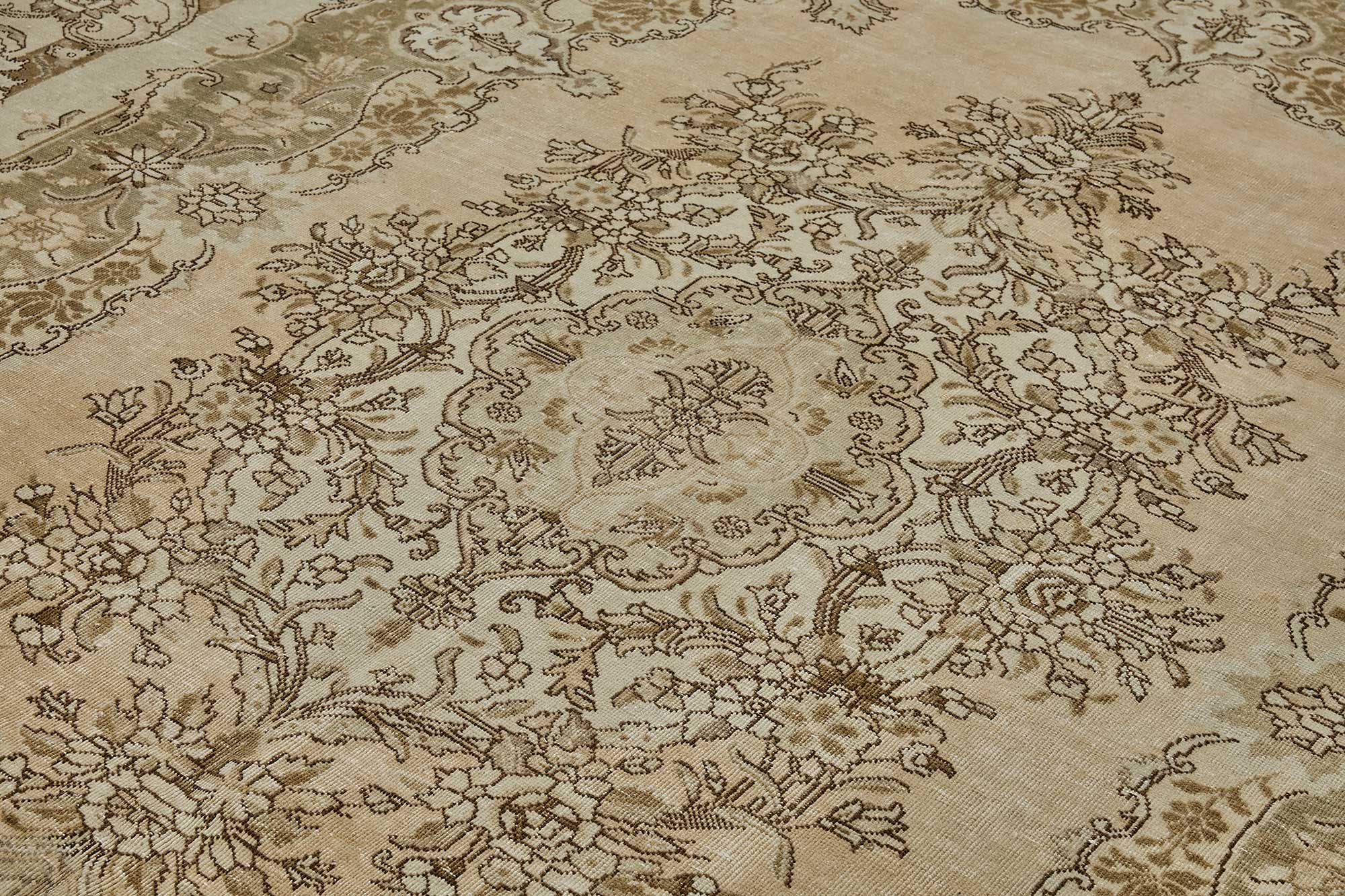 9x12 Hand-Knotted Vintage Rug - 51037