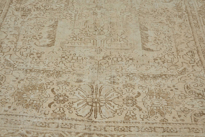 8x11 Hand-Knotted Vintage Rug - 51043