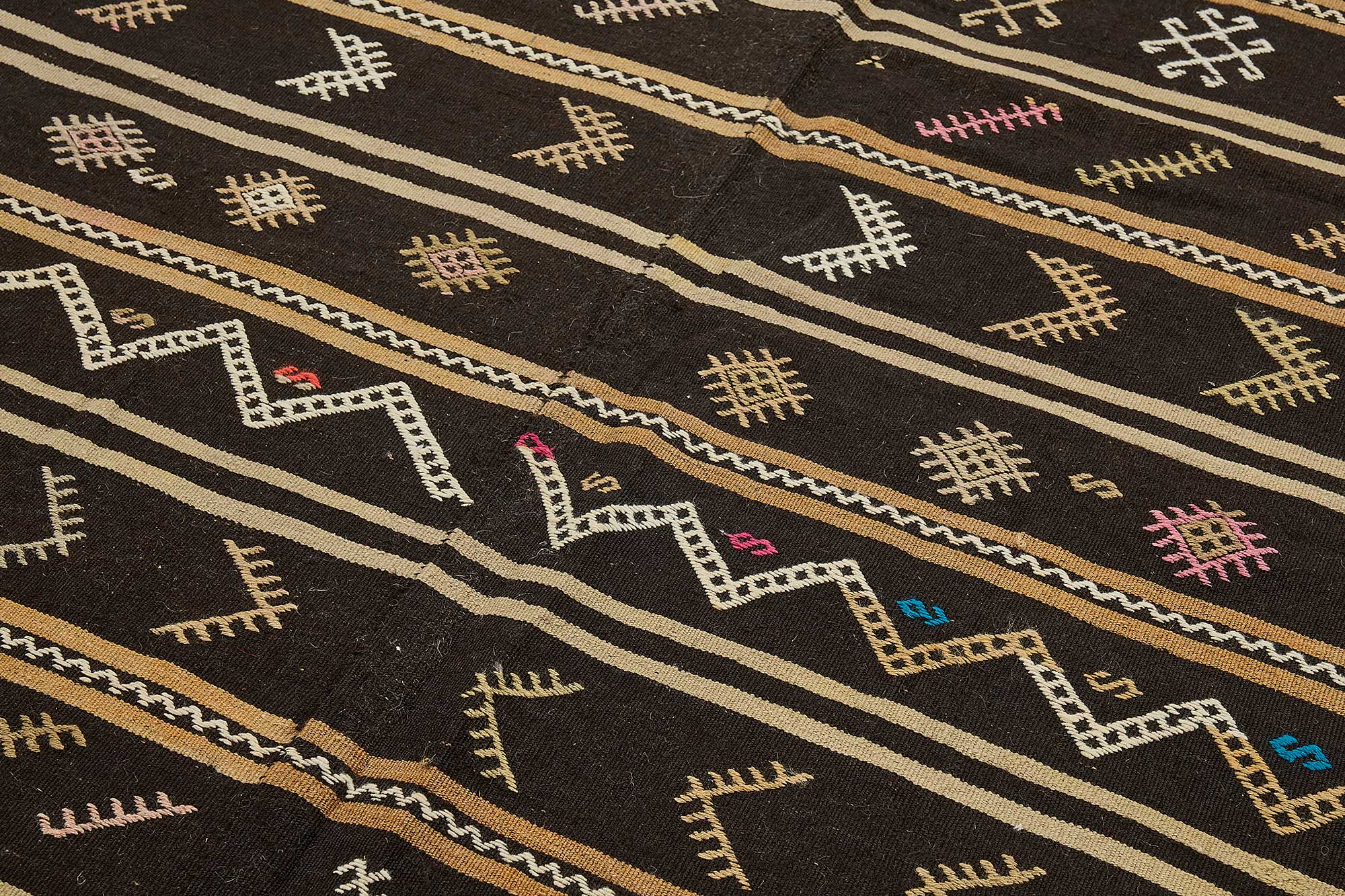 6x11 Vintage Turkish Goat Hair Kilim Rug - 51267