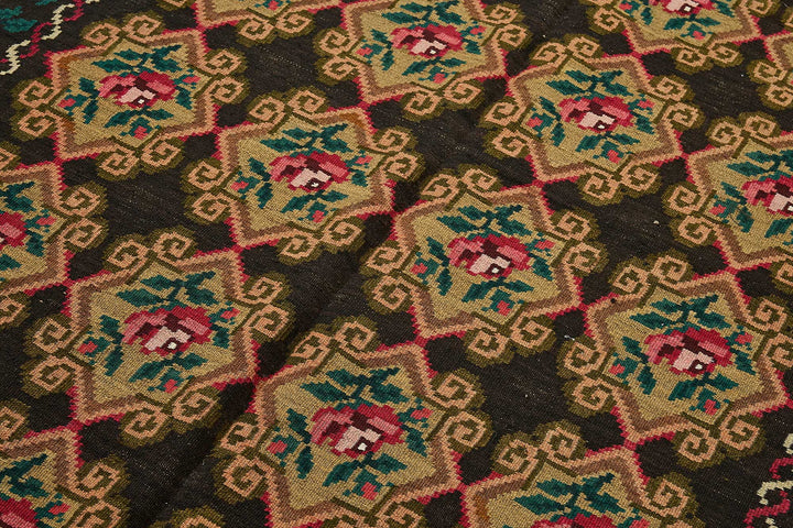 5x9 Black Vintage Moldovan Kilim Rug - 51303