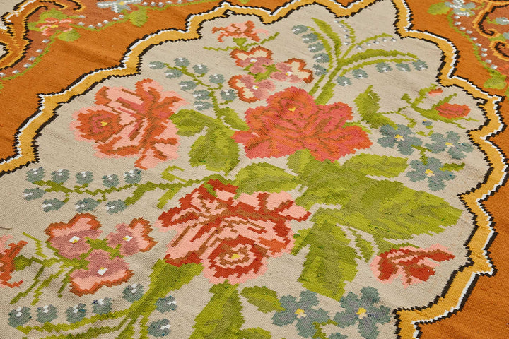 6x10 Beige Vintage Moldovan Kilim Rug - 51304