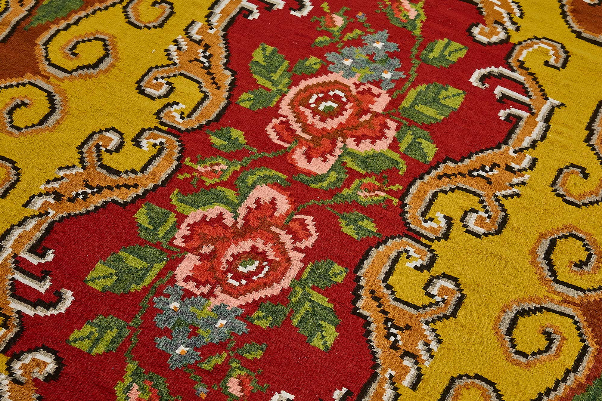 5x9 Yellow Vintage Moldovan Kilim Rug - 51319