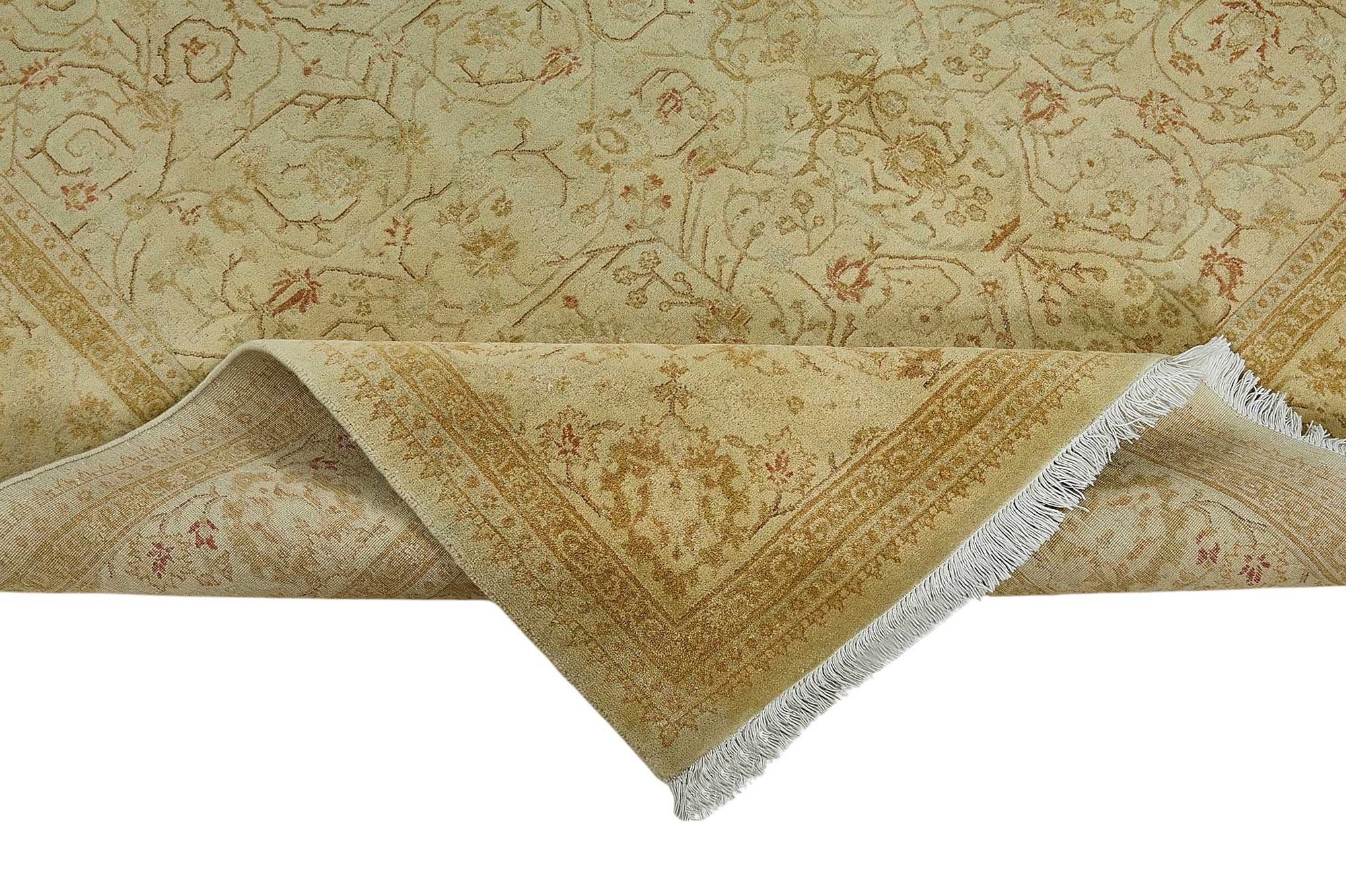 6x9 Beige Traditional Floral Oushak Rug - 51525