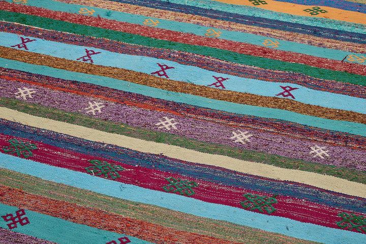 5x11 Handmade Vintage Chaput Kilim Rug - 51818