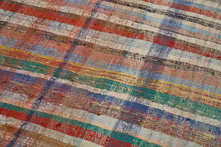 6x9 Handmade Vintage Chaput Kilim Rug - 51825