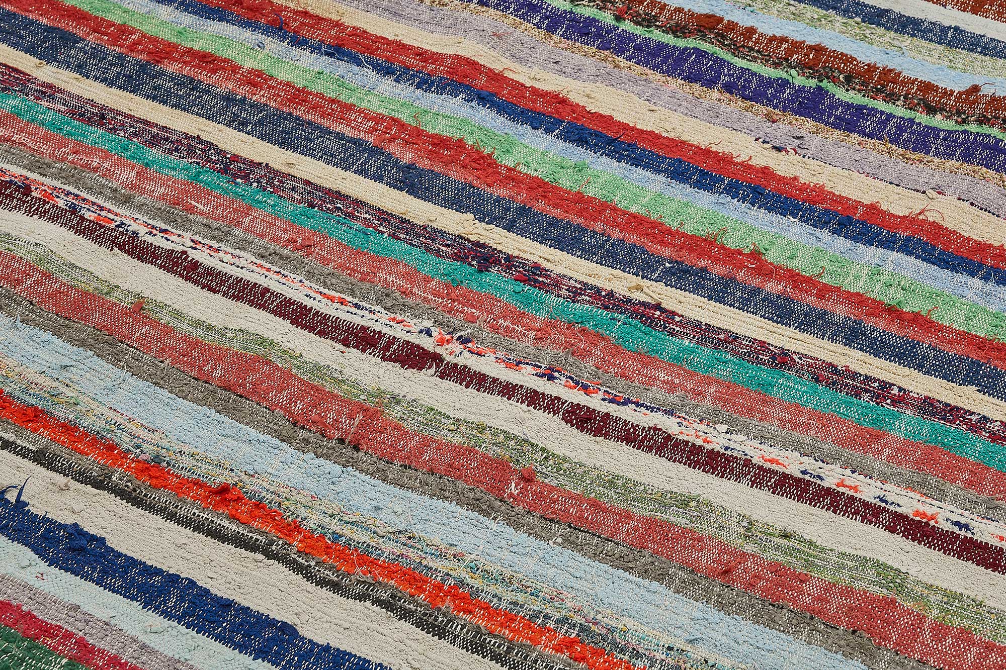 6x9 Handmade Vintage Chaput Kilim Rug - 51830