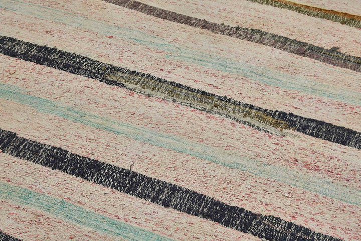 6x9 Handmade Vintage Chaput Kilim Rug - 51831