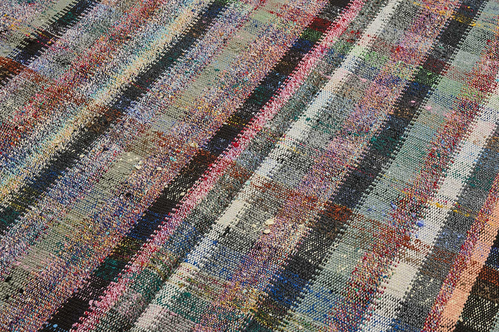 6x9 Handmade Vintage Chaput Kilim Rug - 51847