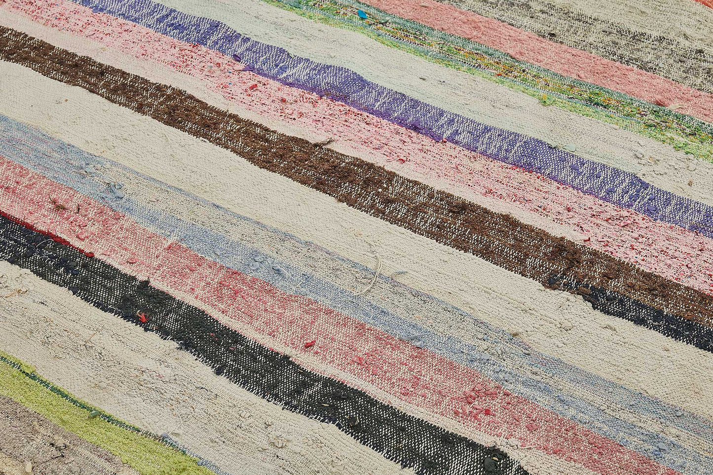 6x9 Handmade Vintage Chaput Kilim Rug - 51868