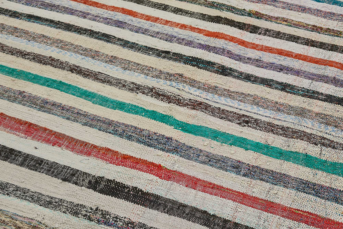 6x10 Handmade Vintage Chaput Kilim Rug - 51871