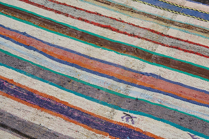 6x10 Handmade Vintage Chaput Kilim Rug - 51875