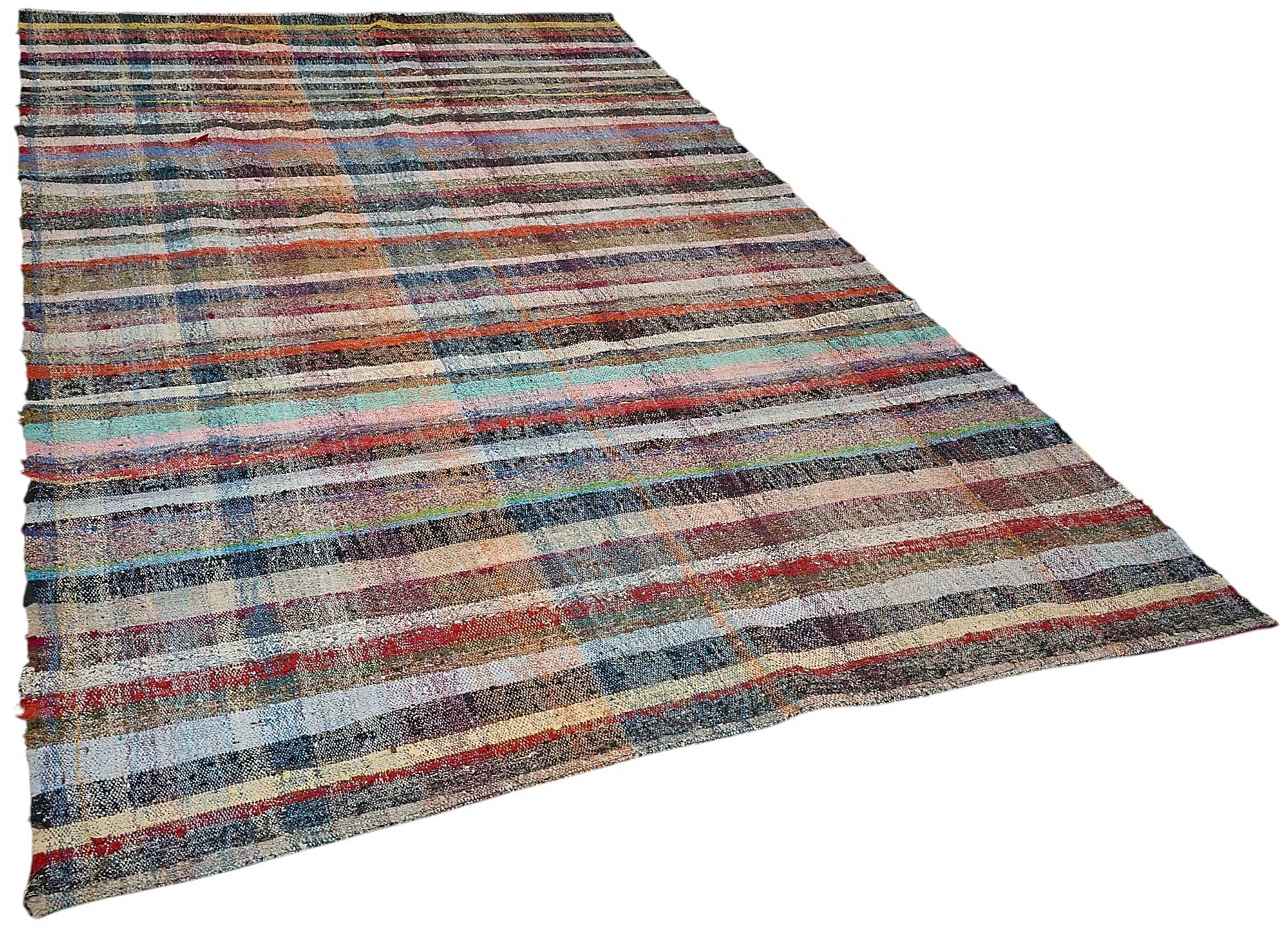 6x11 Handmade Vintage Chaput Kilim Rug - 51878