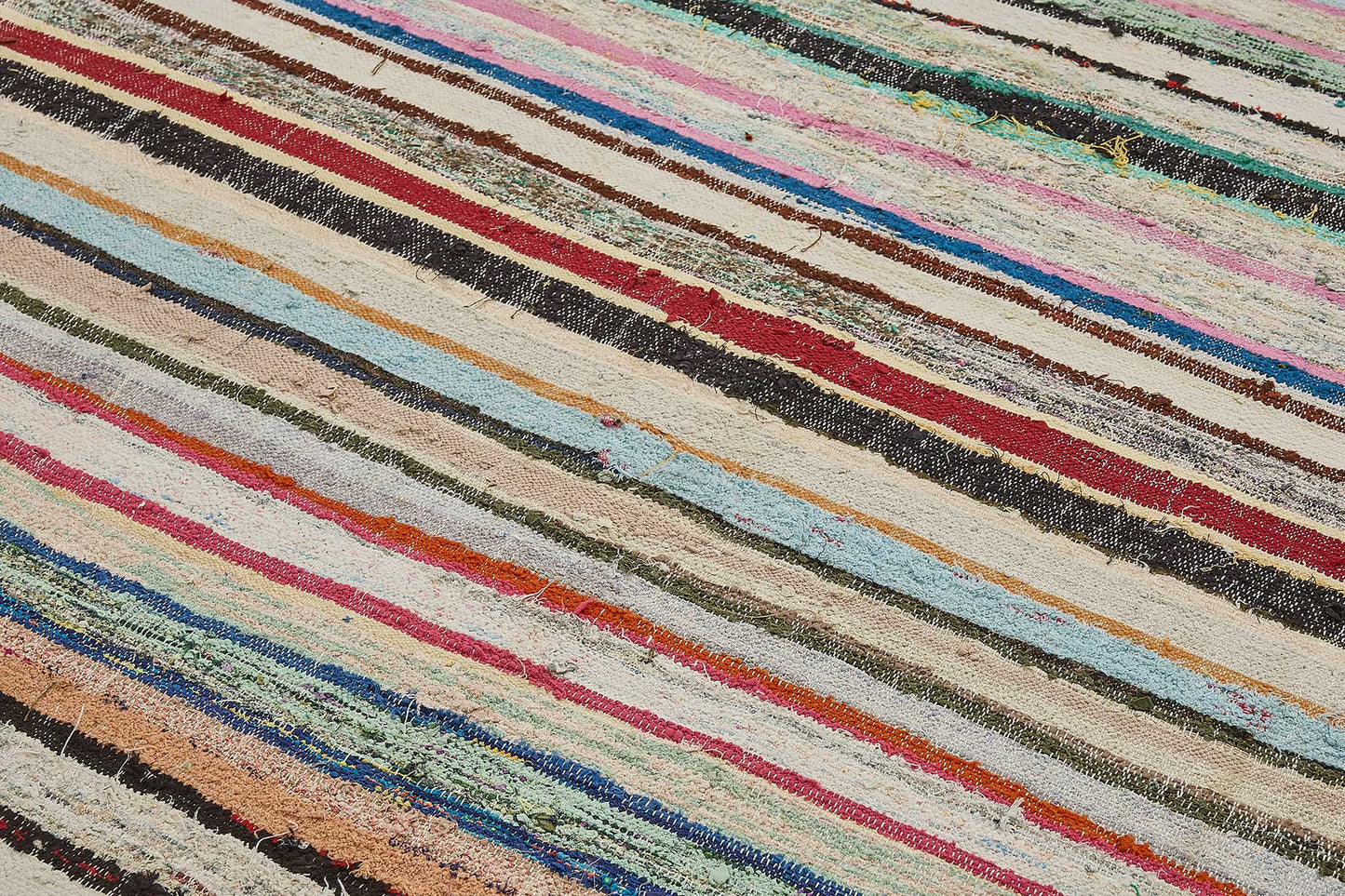 6x10 Handmade Vintage Chaput Kilim Rug - 51880