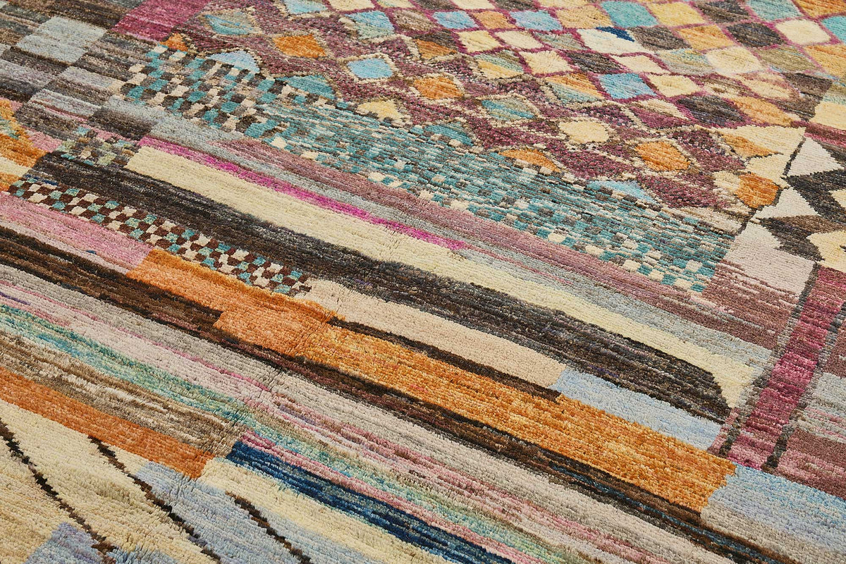 7x9 Multicolor Modern Tribal Rug - 51946